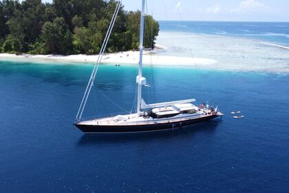 Hire Sailing yacht Camper & Nicholsons Cutter Belize