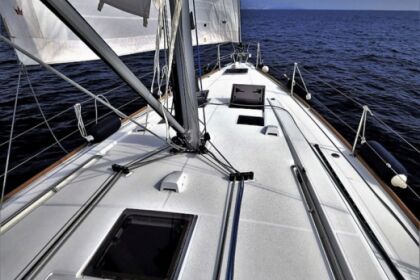 Charter Sailboat Beneteau Oceanis 45 Nice