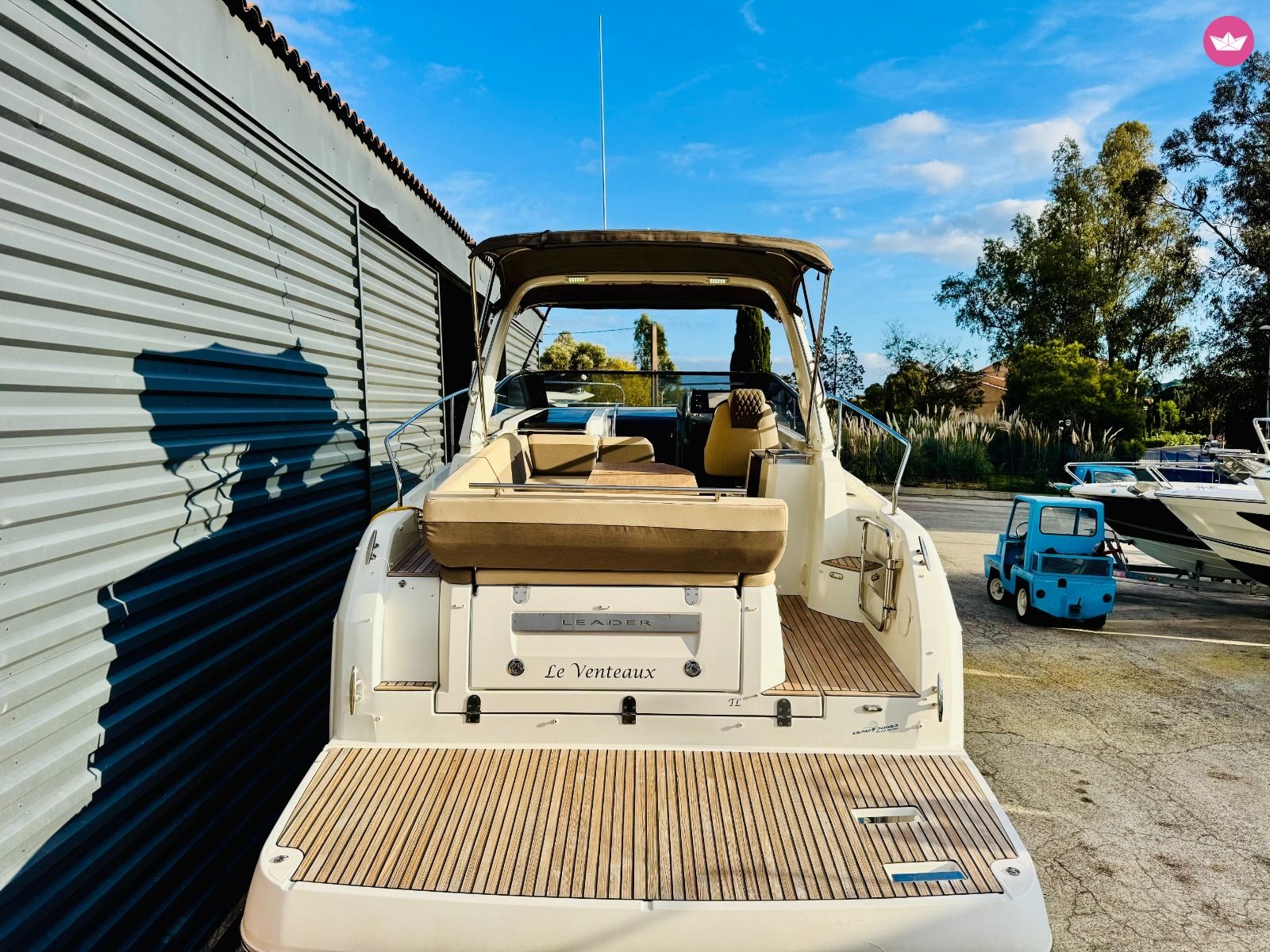 Bateau à moteur Jeanneau Leader 30 300cv 8