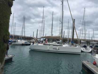Charter Sailboat Dufour 380 Gl Saint-Quay-Portrieux