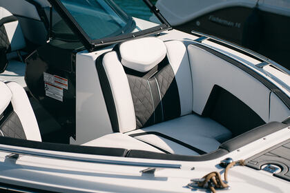 Monterey 235 ''Indie''