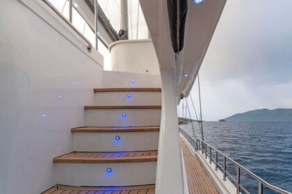 Elegant 42 meter gulet with 7 cabins