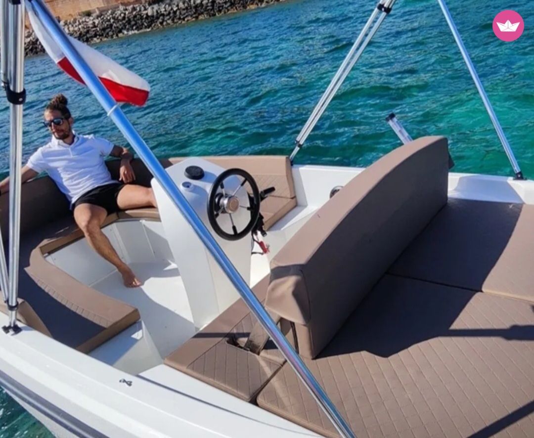 Bateau à moteur Femis AQUA 515 50cv 2