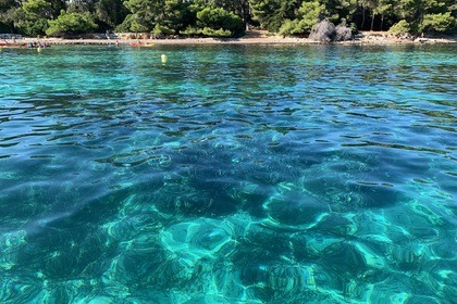 Beneteau Flyer Sundeck 7.7 avec Skipper Expérimenté