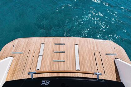 Beautiful Beneteau Gran Tourismo 46