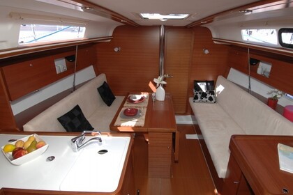 Charter Sailboat DUFOUR 335 Grand Large Propriano