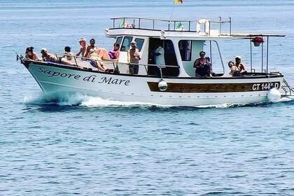 Rental Motorboat Sciallino Imbarcazione in legno tipica siciliana Marzamemi