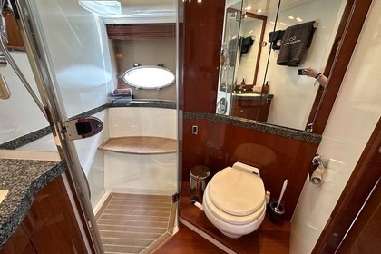 Location Yacht à moteur Princess V70 Roses