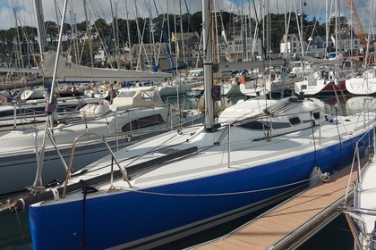Hire Sailboat Pogo Structures Pogo 8.50 Brest