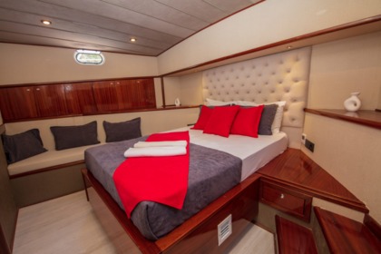 2023 model luxury gulet with capacity of 6 people