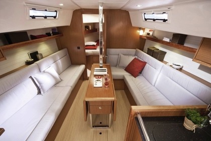 Hyra båt Segelbåt Bavaria Cruiser 32 Trogir