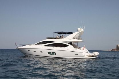 Rental Motorboat Sunseeker Manhattan 70 Msida