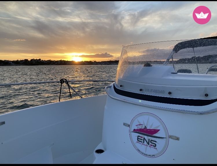 Bateau à moteur Jeanneau Cap camarat 6.5 Cc open série 2 150cv 2