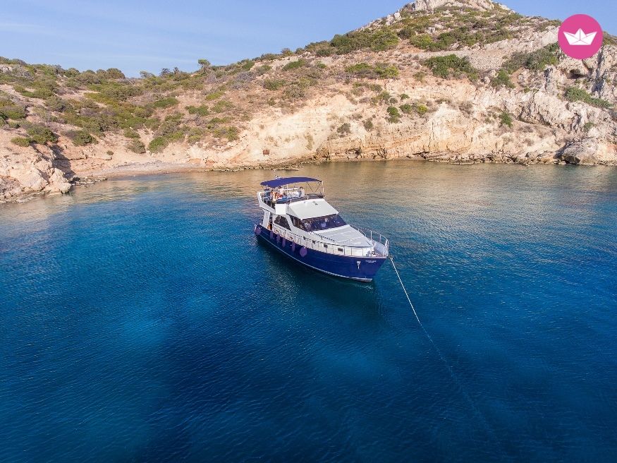 Motorboat Wave Runner 50 for hire