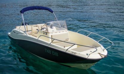 Location Bateau à moteur Quicksilver 675 Antibes