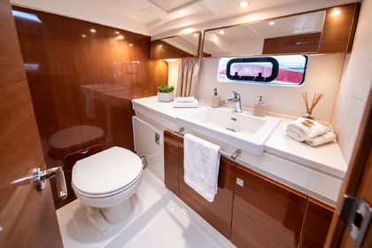 TWÓJ WYMARZONY DZIEŃ – Prywatne luksusowe doświadczenie jachtowe na Sardynii