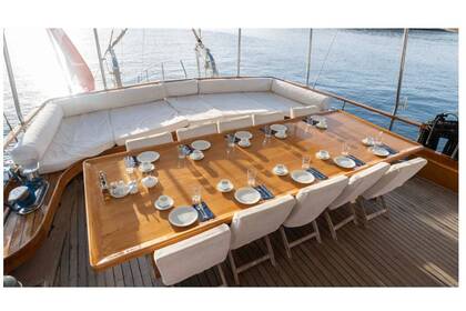 16 People Capacity Traditional Gulet