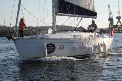 Charter Sailboat DUFOUR 36 classic Courseulles-sur-Mer