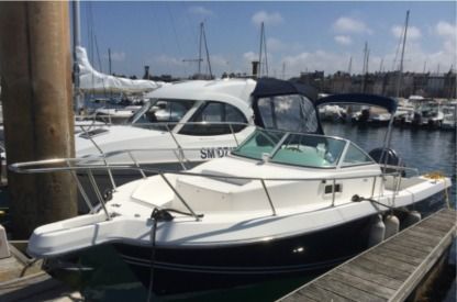 Location Bateau à moteur Kelt White Shark 236 Saint-Malo