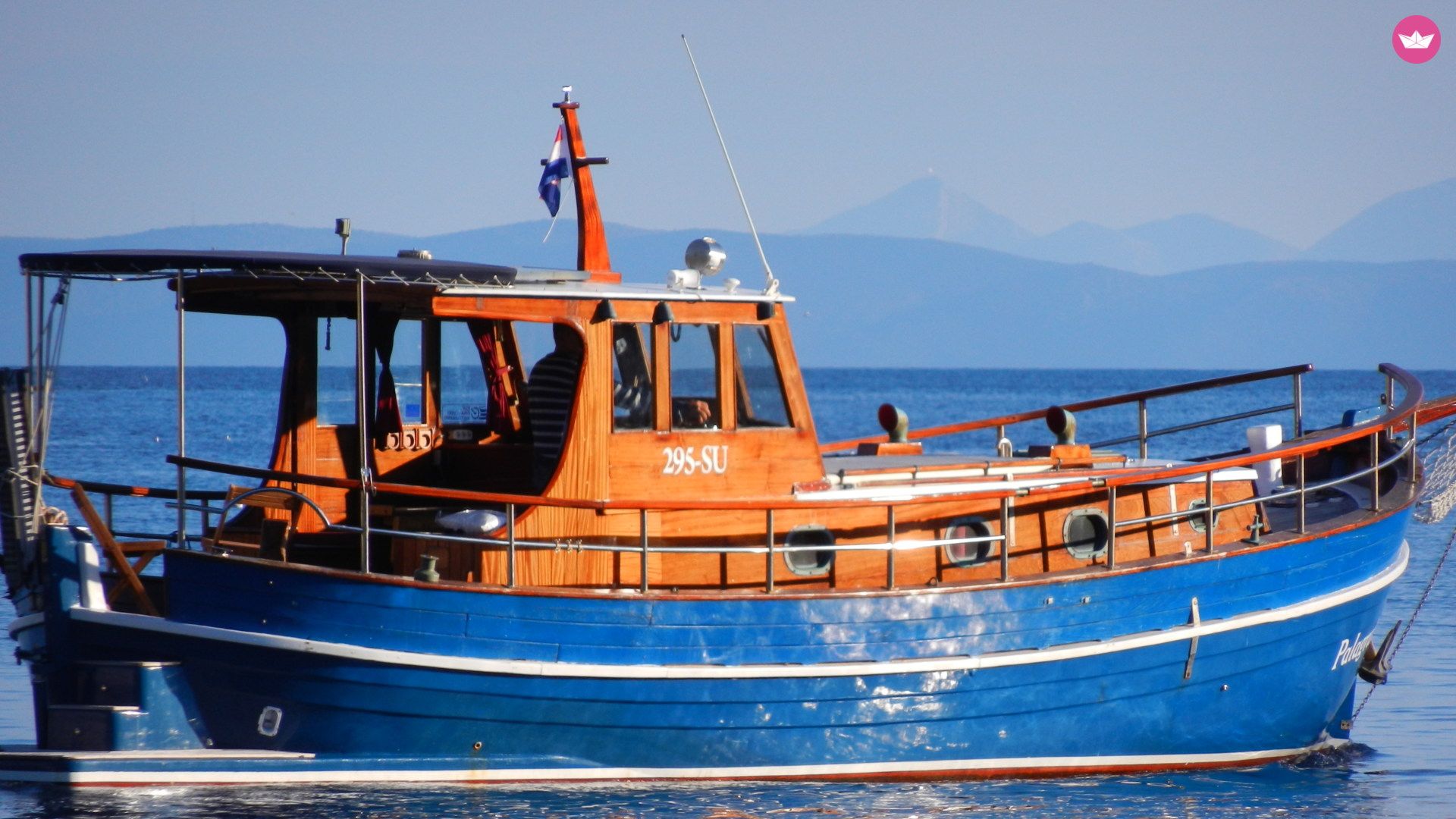 Charter motorboat in Split  