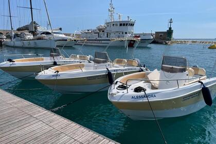 Hire Boat without licence  Buonomo Marine Mariel 560 Taranto