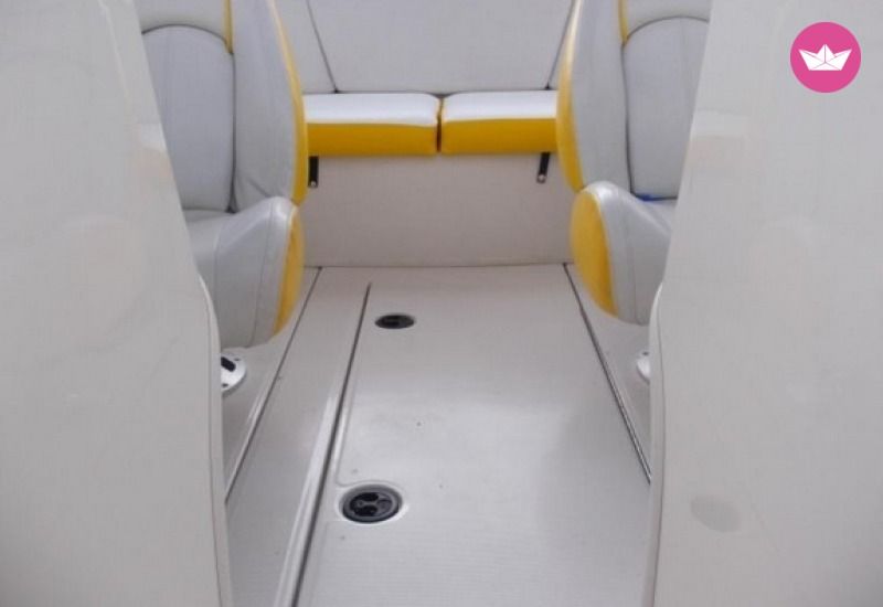 Charter motorboat in Tribunj  