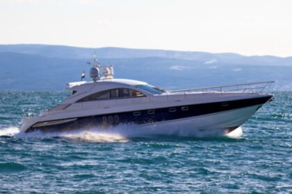 Noleggio Yacht a motore  Fairline Targa 62 Podstrana