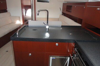 Sail the Adriatic on "Riana" Hanse 385 from 2015.