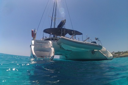 Rental Catamaran Fontaine Pajot Belice 43 Sant Antoni de Portmany