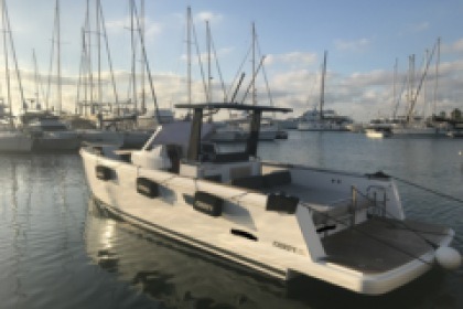Charter Motorboat FJORD 36 Antibes