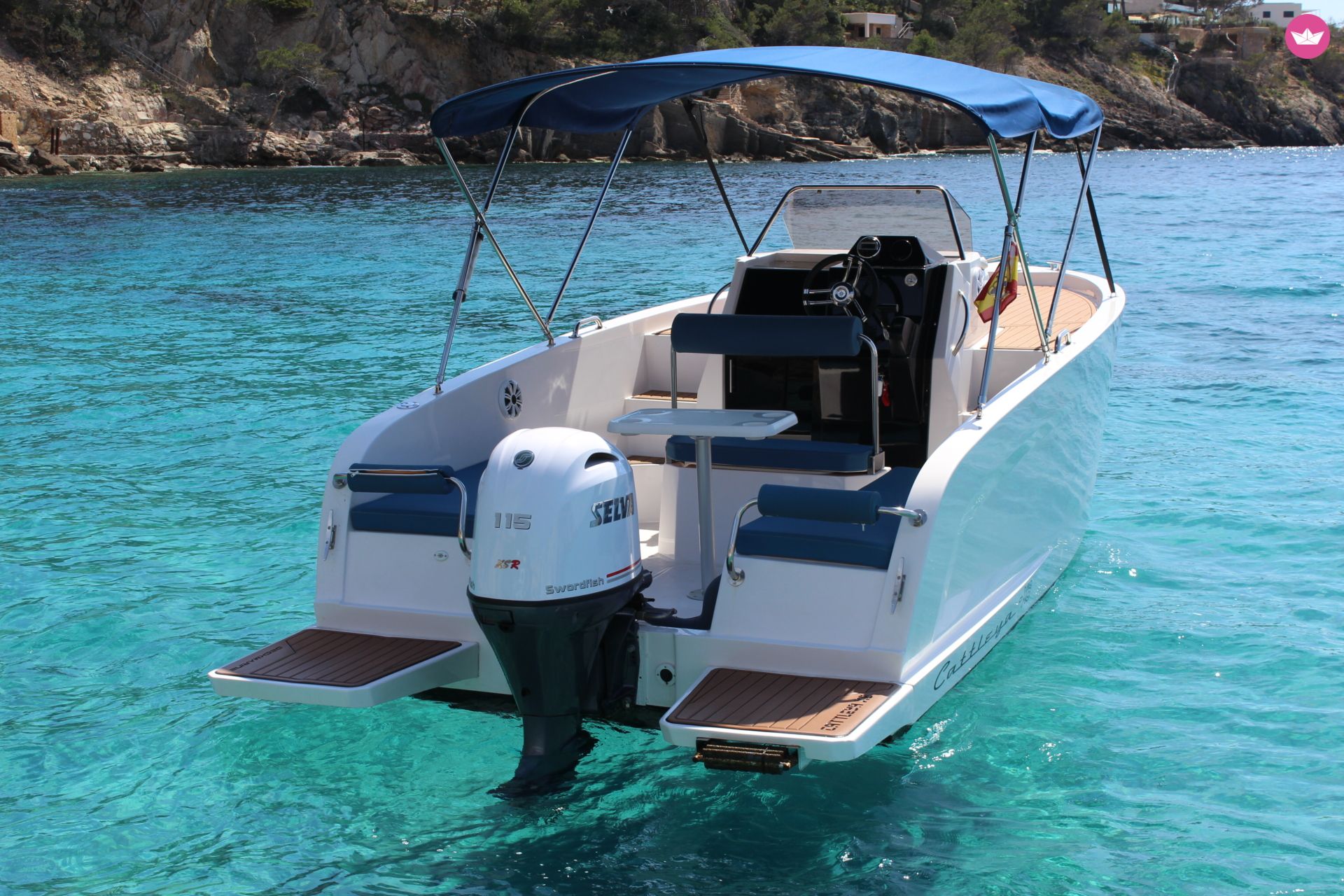 Bateau à moteur cattleya x6 cabin 115cv 4