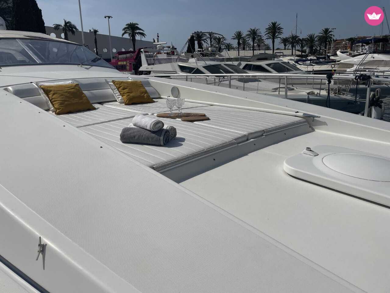 Bateau à moteur Arno Leopard 1100cv 6