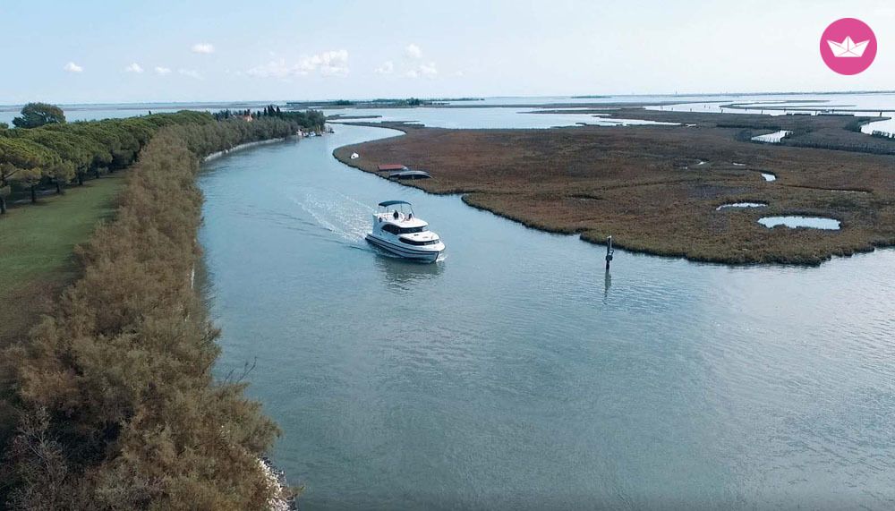 Péniche Houseboat Minuetto 6 40cv 3