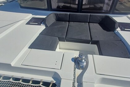 Verhuur Catamaran LAGOON 52 F Laurion
