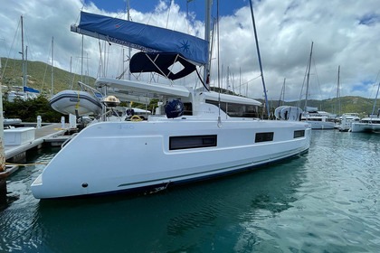 Hire Catamaran Lagoon-Bénéteau Lagoon 46 - 4 + 2 cab. Tortola