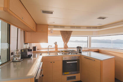 Location Catamaran LAGOON LAGOON 52F Phuket
