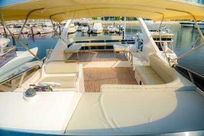Splendid 70ft YACHT IN DUBAI FOR RENT