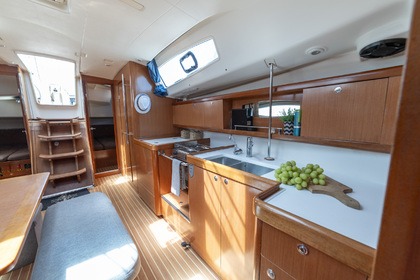 Private cruises in Halkidiki on a Beneteau 43