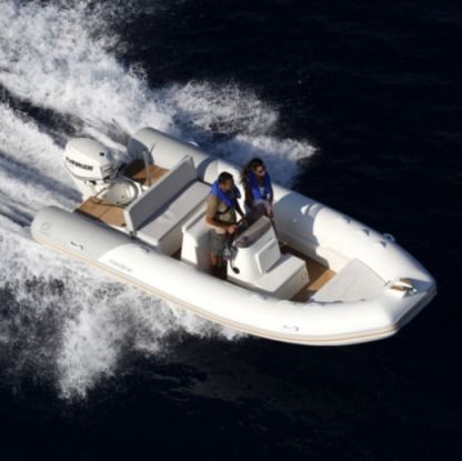 Location Semi-rigide Zodiac Medline 580 Cape Palos