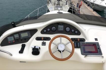 Hyra båt Motorbåt Azimut 46 FLY Nerja