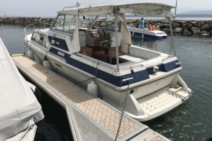 Hire Motorboat skand luxe Crans-près-Céligny