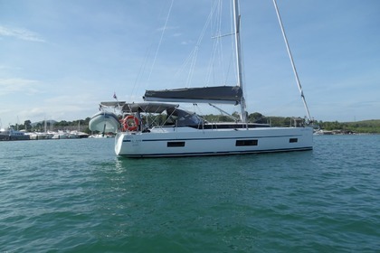 Rental Sailboat Bavaria C45 Phuket
