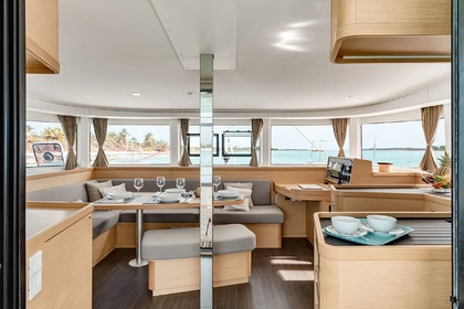 Verhuur Catamaran Lagoon 42 Arrondissement Le Marin