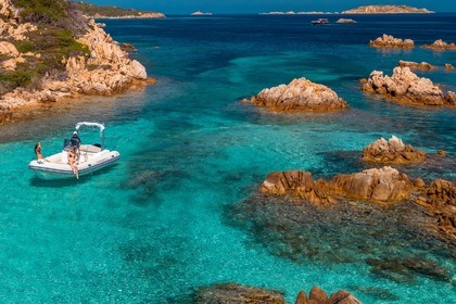 Noleggio Gommone Capelli Capelli Tempest 625 - 4 La Maddalena