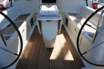 Begin uw avontuur aan boord van een Jeanneau SUN O