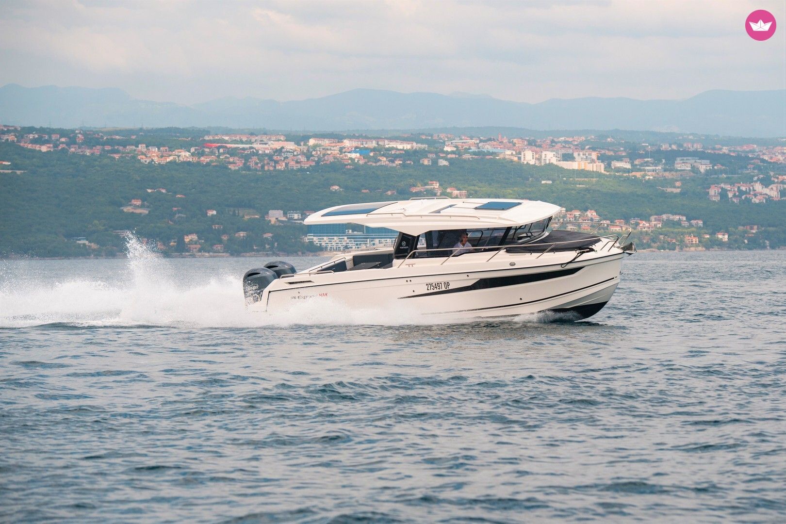 Bateau à moteur Parker 920 Explorer MAX 350cv