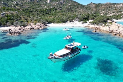Charter Motorboat Gozzo d'Epoca Fratelli Mileo La Maddalena