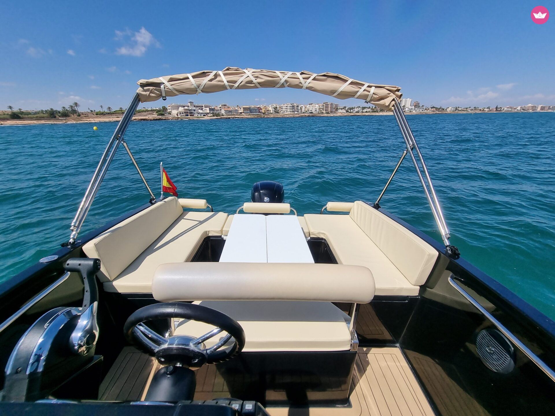 Bateau à moteur NUVA YACHTS M6 OPEN 115cv 6