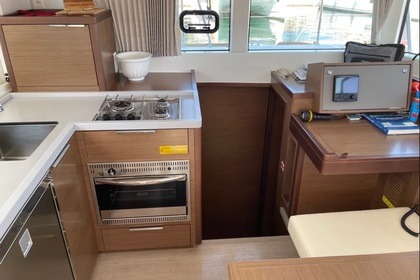 Hire Catamaran  Lagoon 40 Lefkada