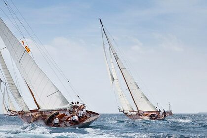 Day charters on Vintage 1935 Boat